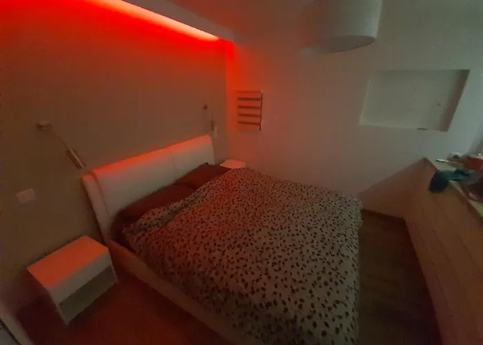 Villa Village Naturiste - La Nature - *